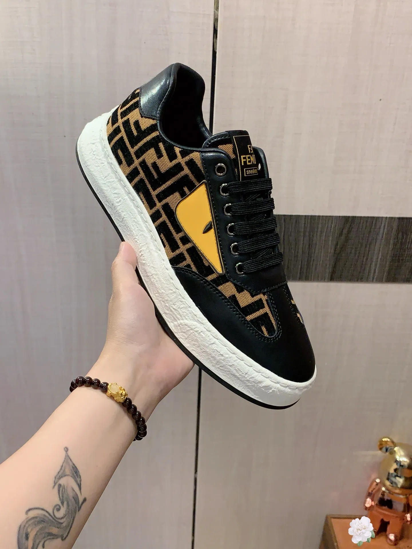 Men's men's shoes 💰420💰💰🎩🎩[Lightning][Lightning] "FENDI*" The latest and most popular casual shoes, top brand [Seduce] luxury ~ purchasing agent, top quality ~. [Strong] The upper is made of imported breathable cowhide with fabric material ➕ Breathable sheepskin feet (•) and fine workmanship. The original stylish and stylish soft rubber wear-resistant and non-slip outsole is light and comfortable on the feet. The real thing looks better when photographed in person. No. 122: code: 38-44, 5️⃣ colors selected